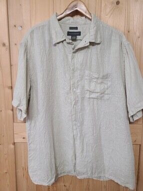Banana Republic Men's Short-Sleeve Button-Up Shirt -‎ Light Beige